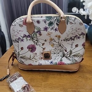 Dooney & Bourke • Botanical Collection Zip Domed Crossbody nwt